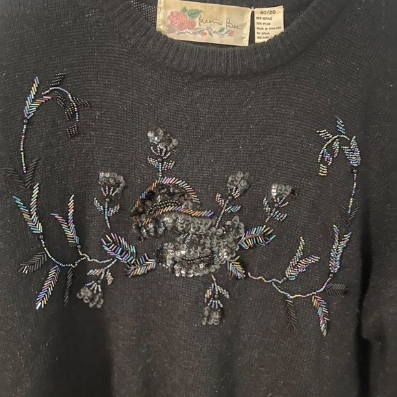 Amazing Beaded Vintage Sweater - Picture 4 of 11